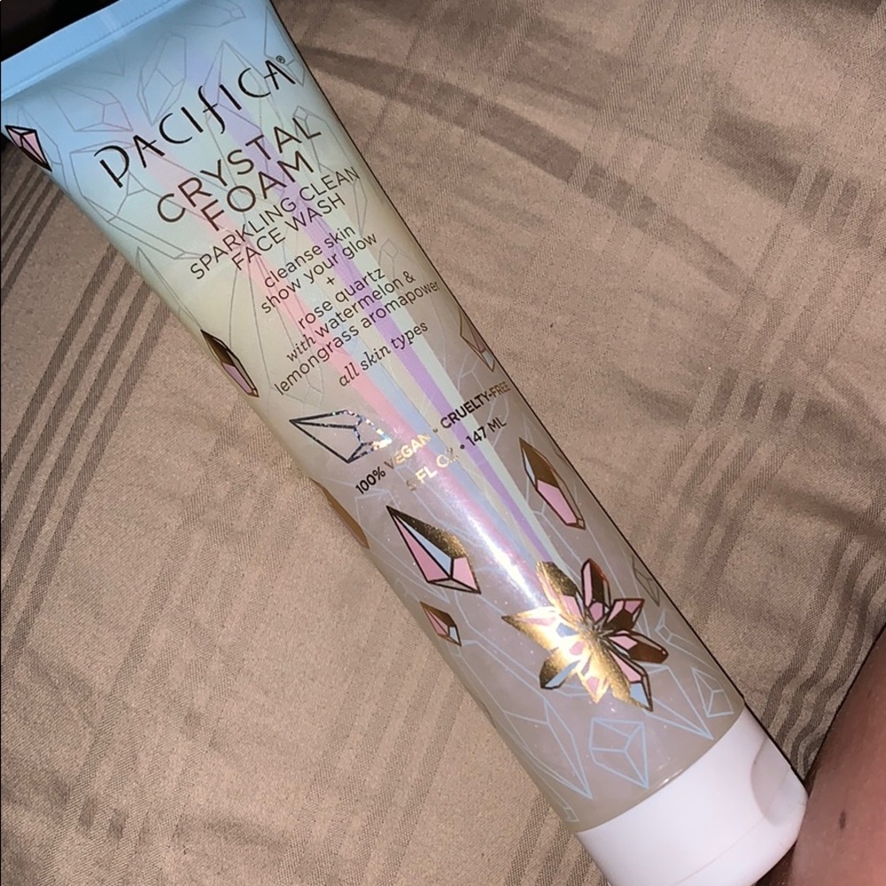 Pacifica Crystal Foam Sparkling Clean Face Wash